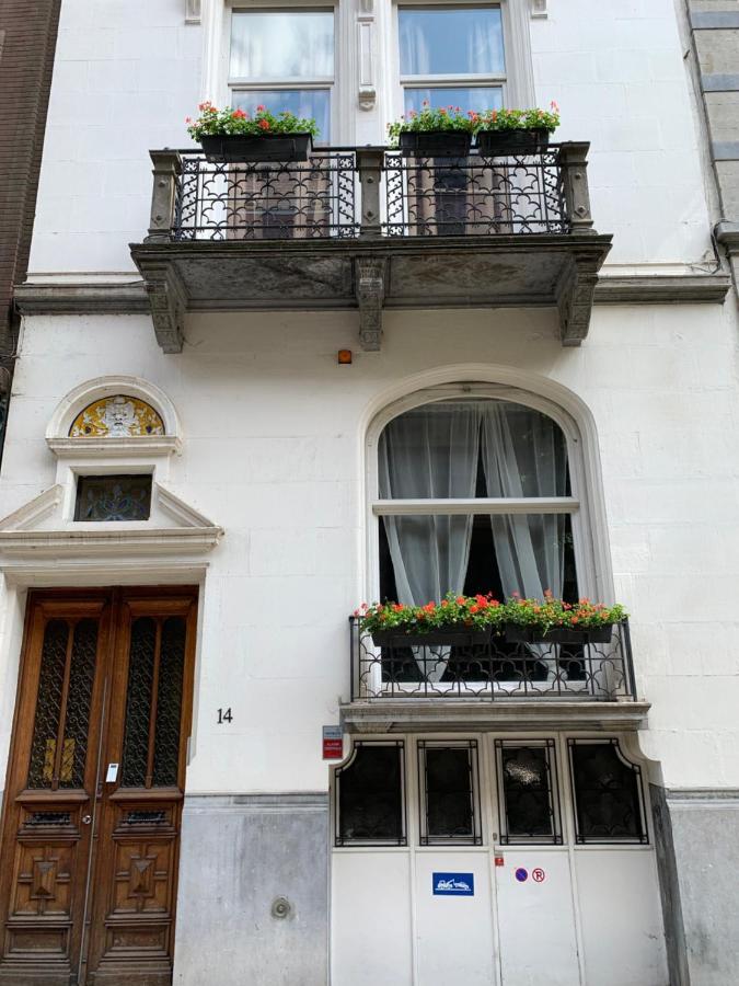 Chic Cocoon Guest House Saint-Gilles Exteriör bild